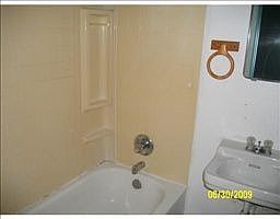 3rd image of 1530 Ohio Ave