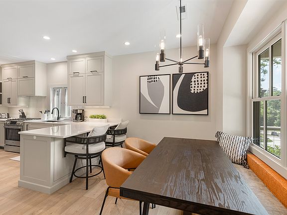 3rd image of 1081 B Hicks Road #4