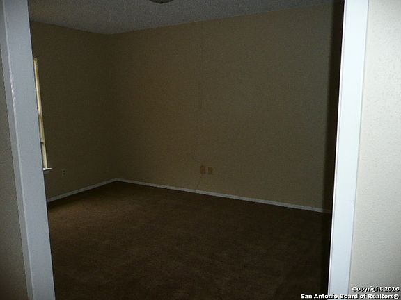 5th image of 8510 Oak Fence St