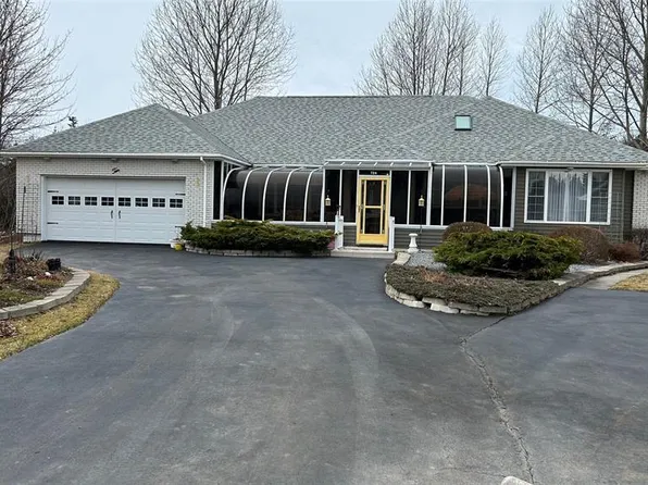 10 Shave Place, Stephenville, NL A2N3R6