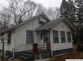 522 W Farms Rd, Howell, NJ 07731