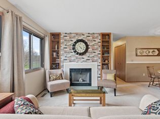 9056 Underwood Ln N, Maple Grove, MN 55369