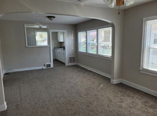 908 E Ferguson Ave, Wood River, IL 62095