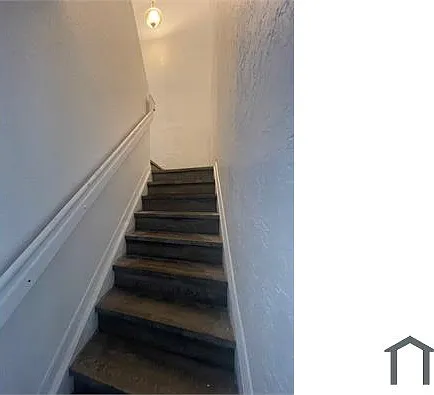 609 SW 10th St — Photo 6