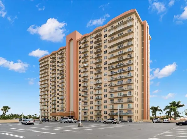 4900 Brittany Dr S APT 205, Saint Petersburg, FL 33715