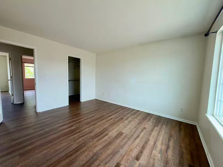 4245 Gracewood Dr — Photo 10