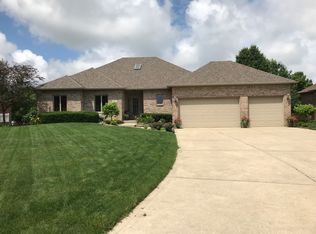 2200 Surface Dr, Greenwood, IN