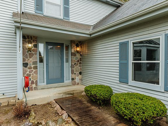 4th image of 3382 Oakwood Ct