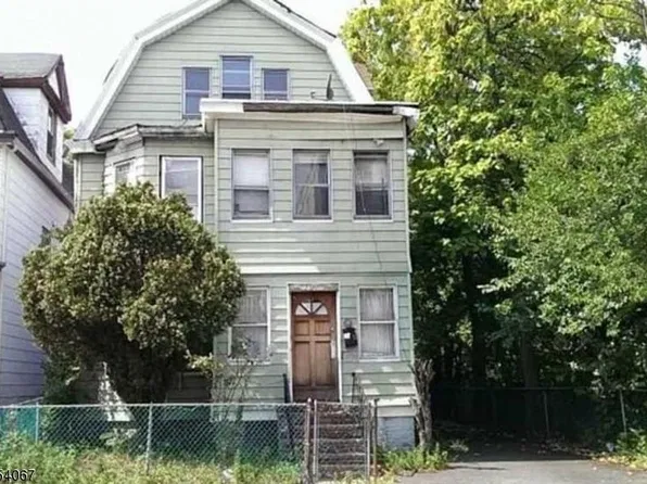 307 N Day St, Orange, NJ 07050