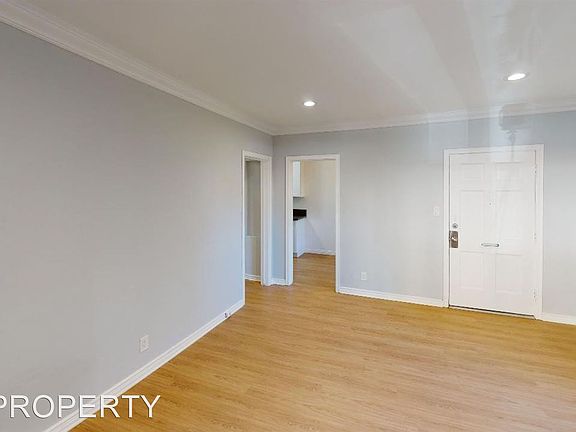 5th image of 421 Witmer St