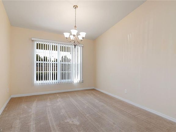 5th image of 2824 NE 7th Pl