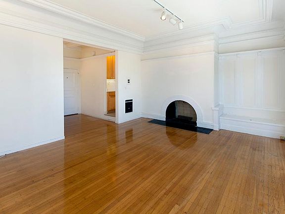 5th image of 3070 Jackson St #1