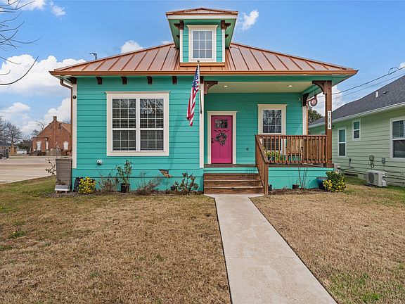 2nd image of 706 S 9th St