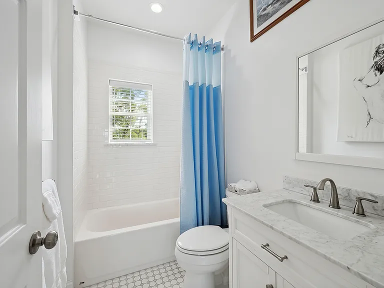 199 Shinnecock Hills Rd — Photo 23