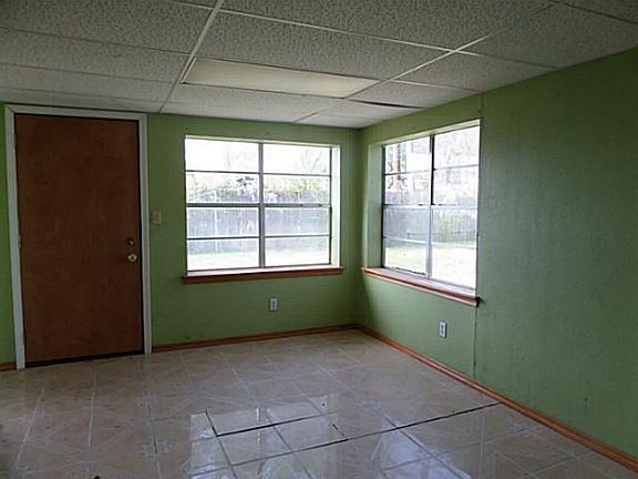 5th image of 5103 S McKinley Ave
