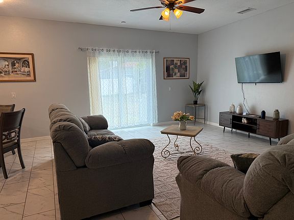 4th image of 3601 1/2 E Fern St