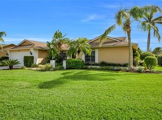 1530 Nottingham Dr, Naples, FL 34109