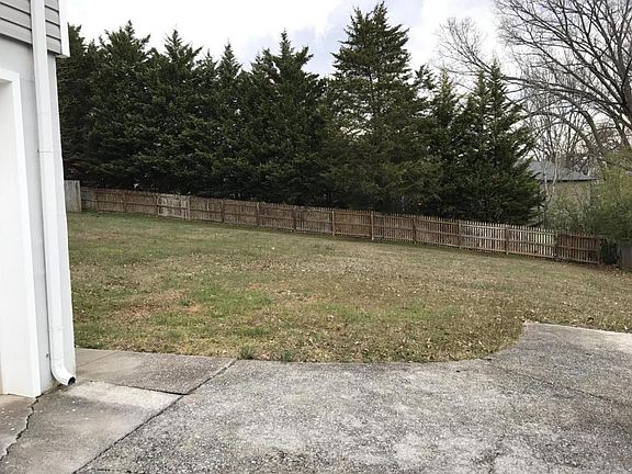 3rd image of 9409 Edenshire Dr