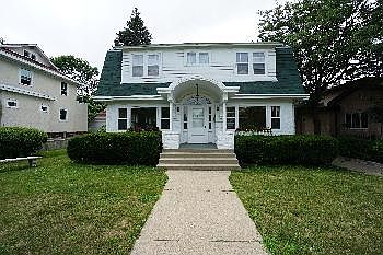 1st image of 3810 Sheridan Ave S