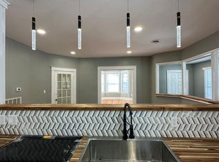 189 Market St #5, Amsterdam, NY 12010
