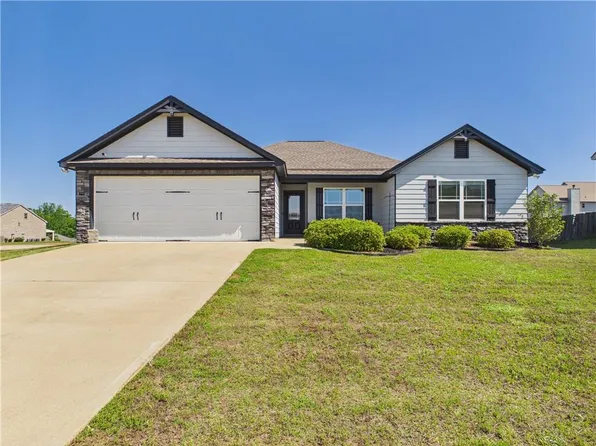 85 Old Glory Way, Fort Mitchell, AL 36856