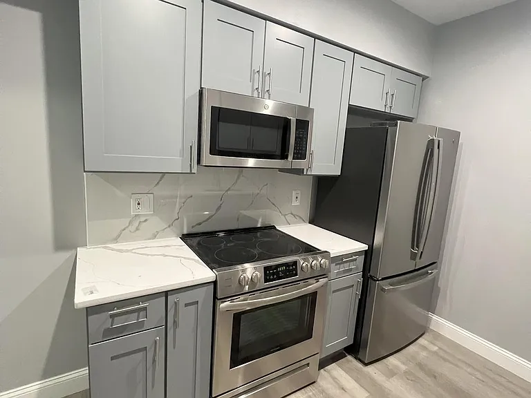 1611 Ridge Ave #3 — Photo 12