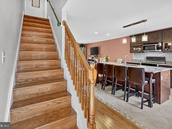 4th image of 1747 W Chester Pike Unit 24