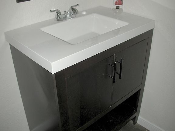 4th image of 2816 Throckmorton St APT 9