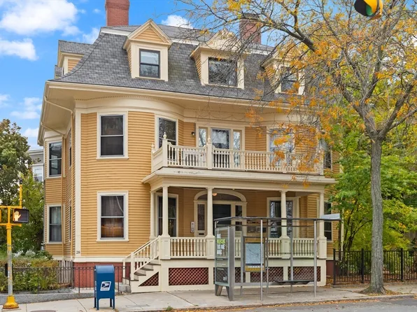 28 Highland Ave APT 3, Somerville, MA 02143