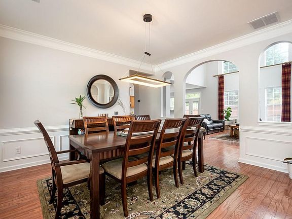 5th image of 4098 Kingsley Park Ln