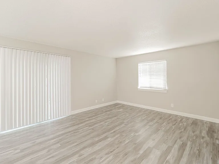 Hunters Glen Apartments — Photo 58