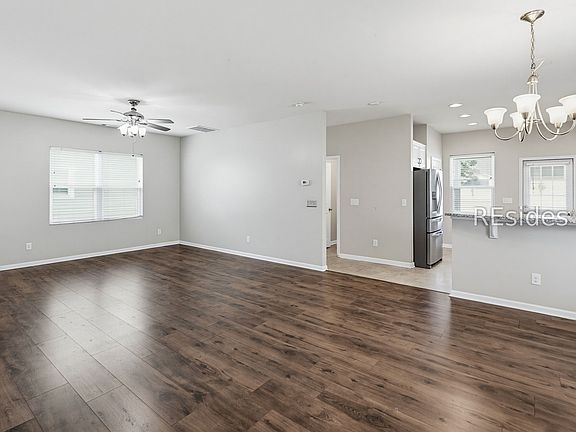 5th image of 36 Catawba Way