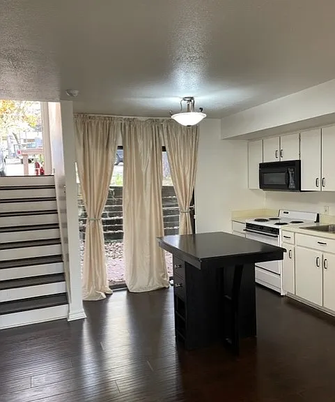 225 Holly Hill Cir #E118 — Photo 12