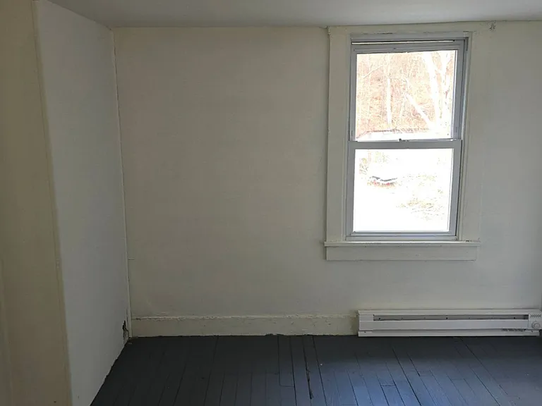 83 Andrewsville St — Photo 16