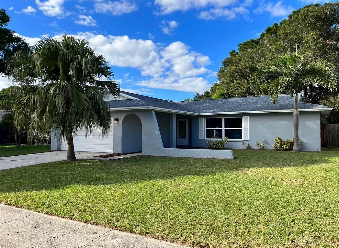 Willow Tree Trl, Clearwater — Photo 2
