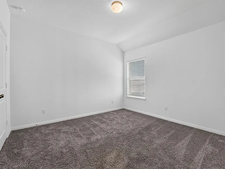 516 Panzano Dr — Photo 14