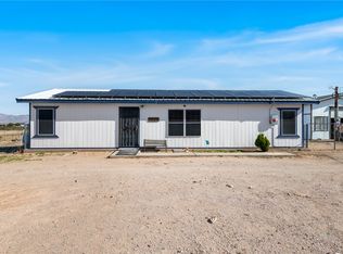 1418 S Canelo Rd, Golden Valley, AZ 86413