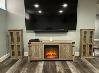 105 Fieldcrest Dr, Delaware, OH 43015