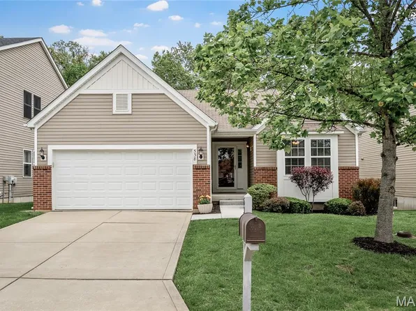 538 Country Chase Dr, Lake Saint Louis, MO 63367