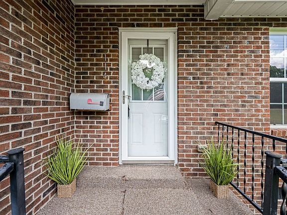 5th image of 114 Ragan St