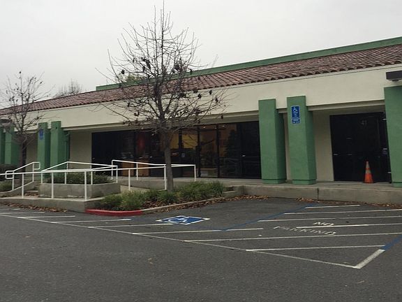 4th image of 2092 Concourse Dr Ste 41