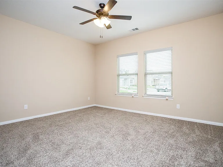 134 Canales Cir — Photo 18