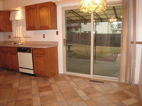 Ceramic tile flooring