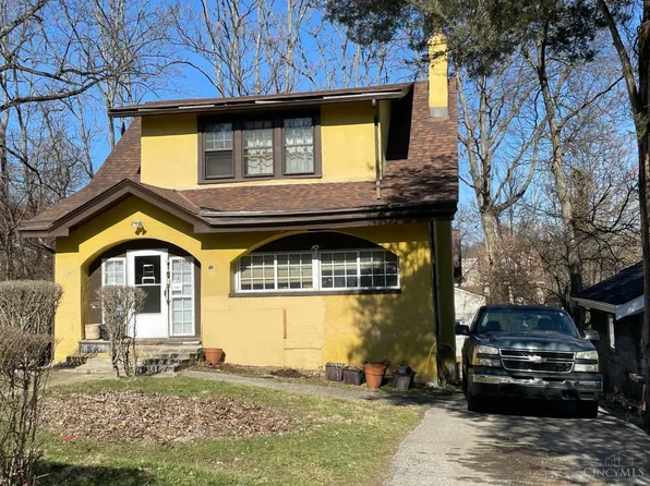 10 Clinton Springs Ln, Cincinnati, OH 45217