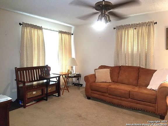 5th image of 135 Gorham Dr