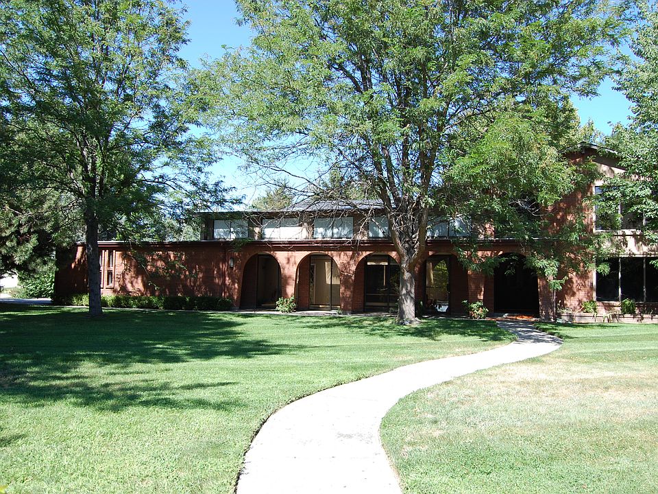 2nd image of 8800 W River Beach Ln