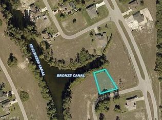 2323 NE 41st Lane Cpe, Coral, FL 33909