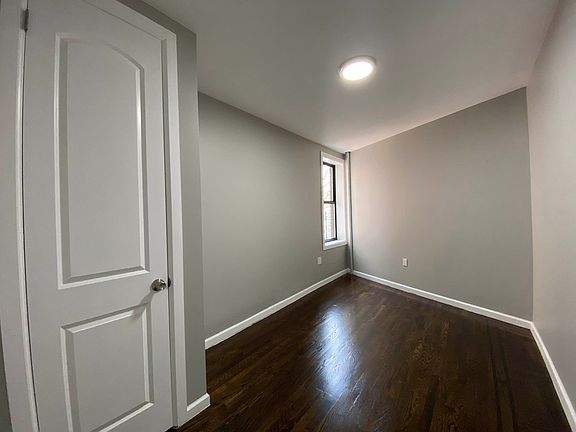 4th image of 3520 Dekalb Ave APT 6G