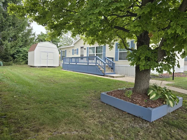 7066 Carson Dr #398, Romulus, MI 48174