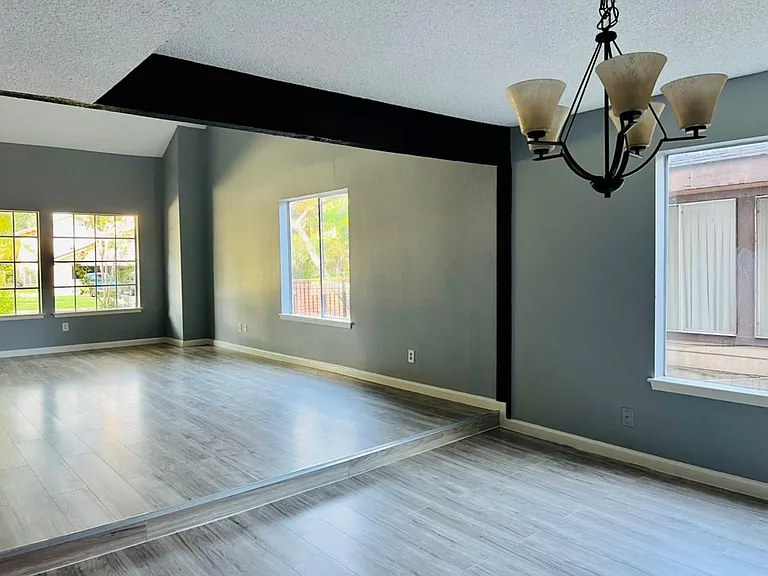 7627 Candlegreen Ln — Photo 6